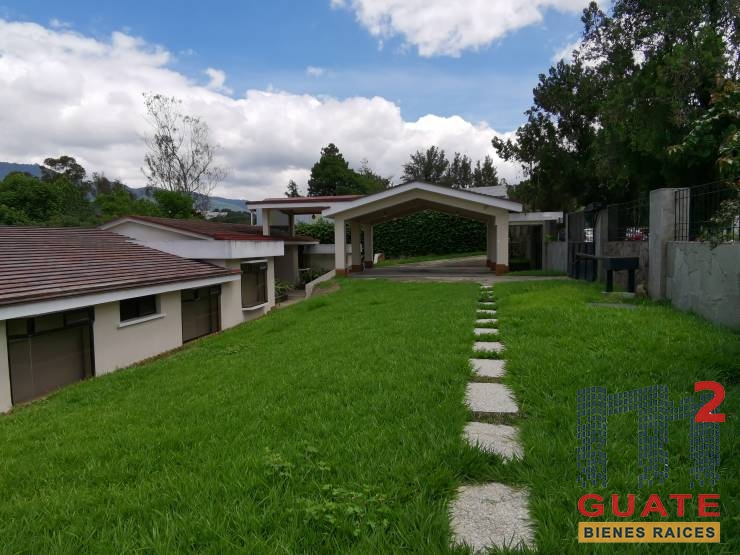 M2Guate-V7212-Casa-en-Venta-Guatemala-San-Cristobal-